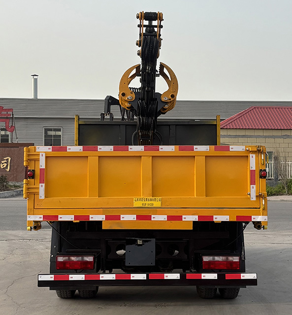 祥農(nóng)達(dá)牌SGW5110ZZDCA6抓斗式垃圾車公告圖片