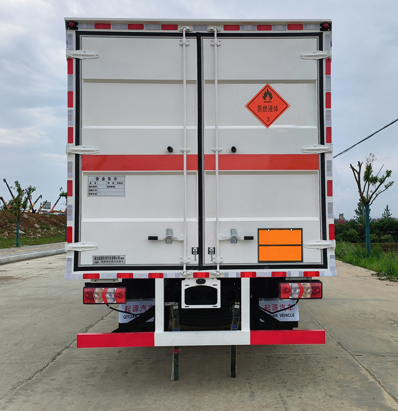 百捷牌QYY5120XRYHFC6易燃液體廂式運輸車公告圖片