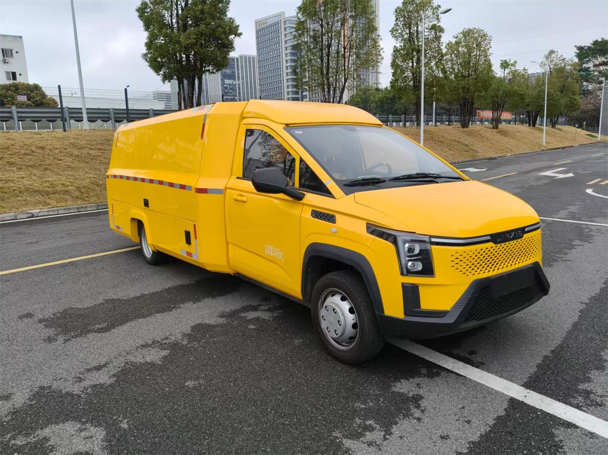 祺眾力牌WQL5030XSHSHEV1插電式增程混合動力售貨車公告圖片