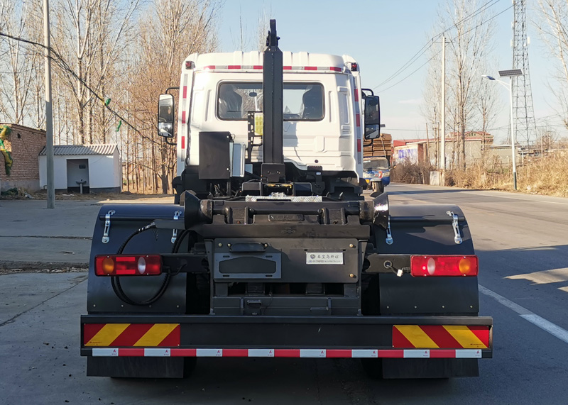 旭環(huán)牌LSS5181ZXXDFBEV純電動(dòng)車廂可卸式垃圾車公告圖片