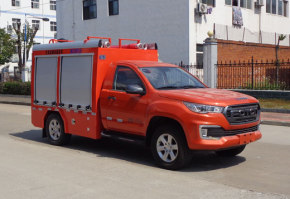 大流量排水抢险车