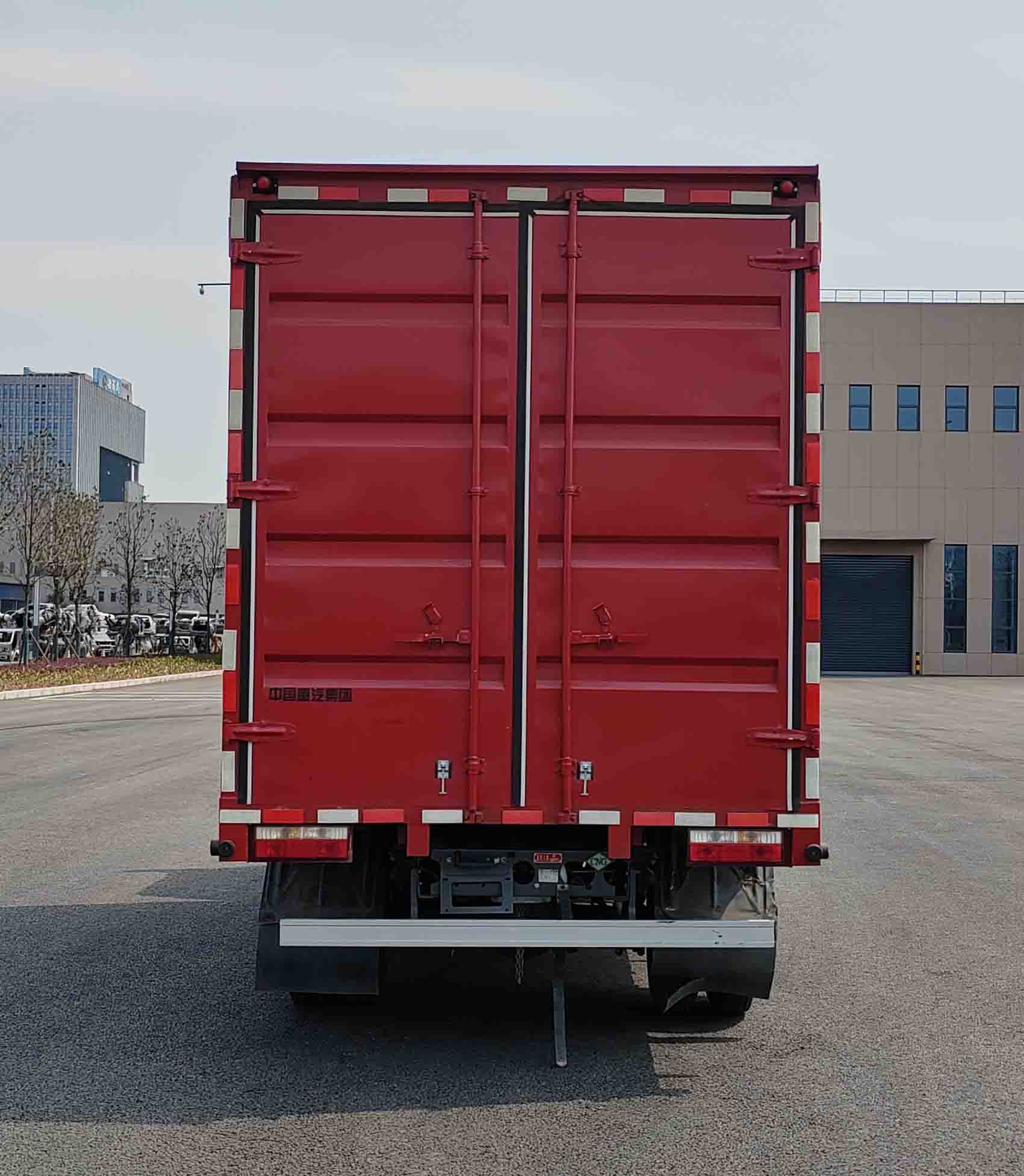 王牌牌CDW5044XXYC331DFHAL廂式貨車公告圖片