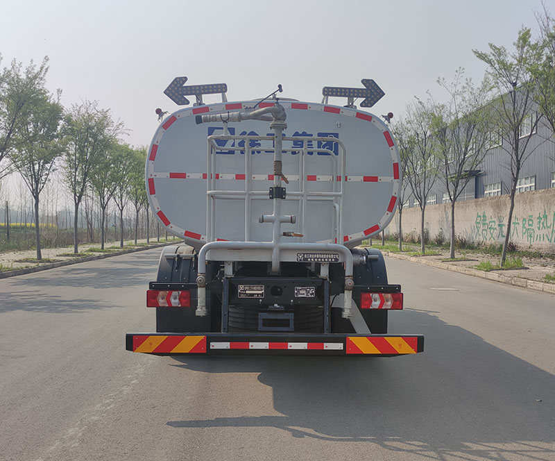 徐工牌DXA5181GPSXBEV純電動(dòng)綠化噴灑車公告圖片