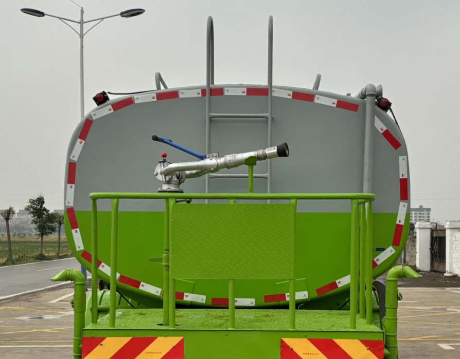 圣岳牌SDZ5160GPSF綠化噴灑車(chē)公告圖片