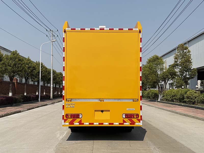 三一牌SYM5150TPS30大流量排水搶險(xiǎn)車公告圖片