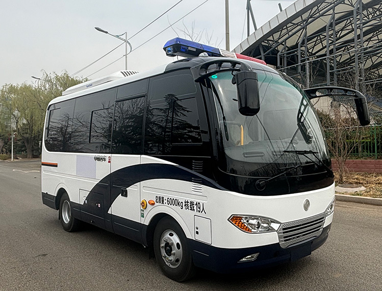 曼騎士牌KLX5060XQC-6囚車