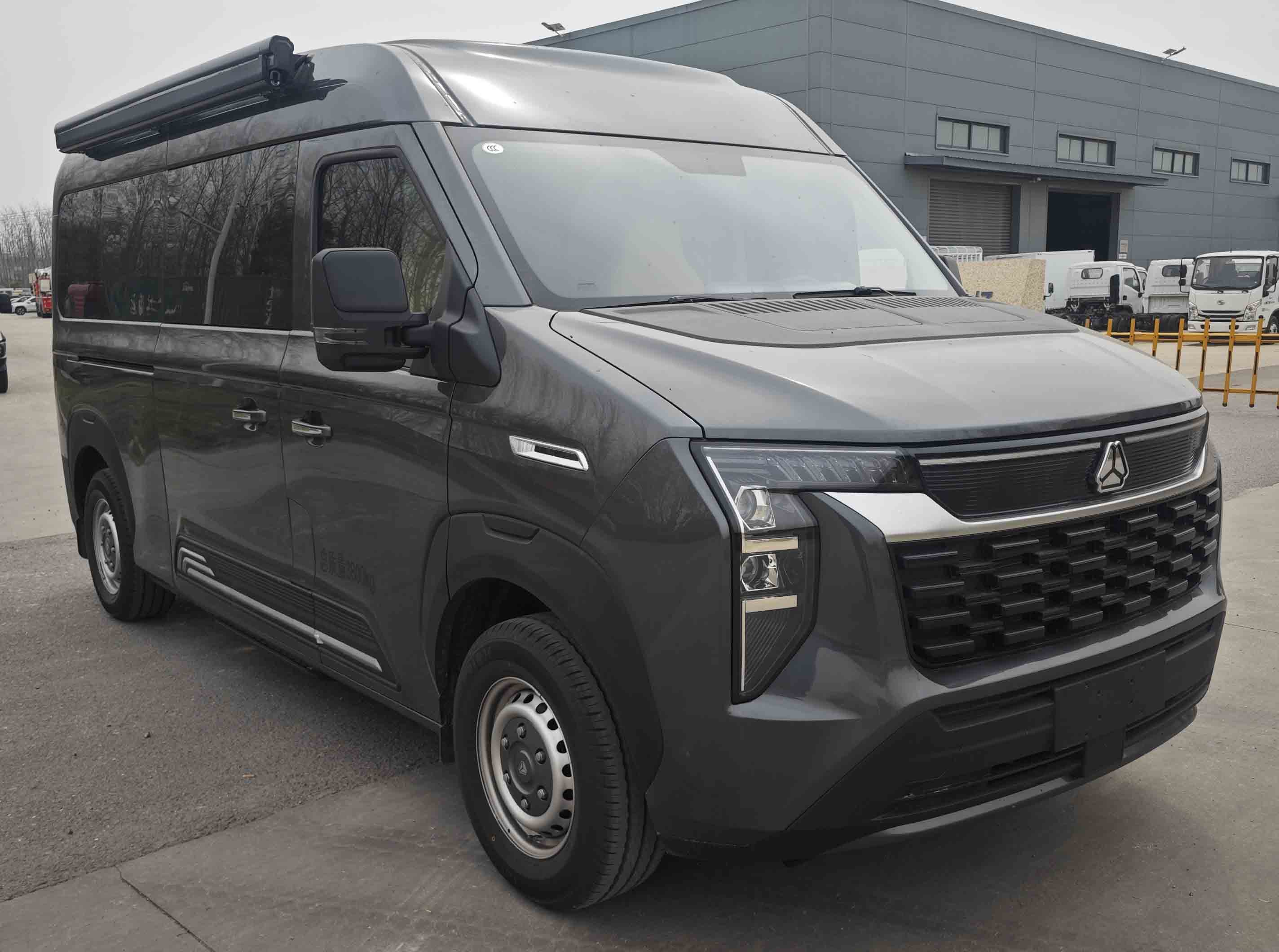 宏運(yùn)牌HYD5040TSYZQ宿營車公告圖片