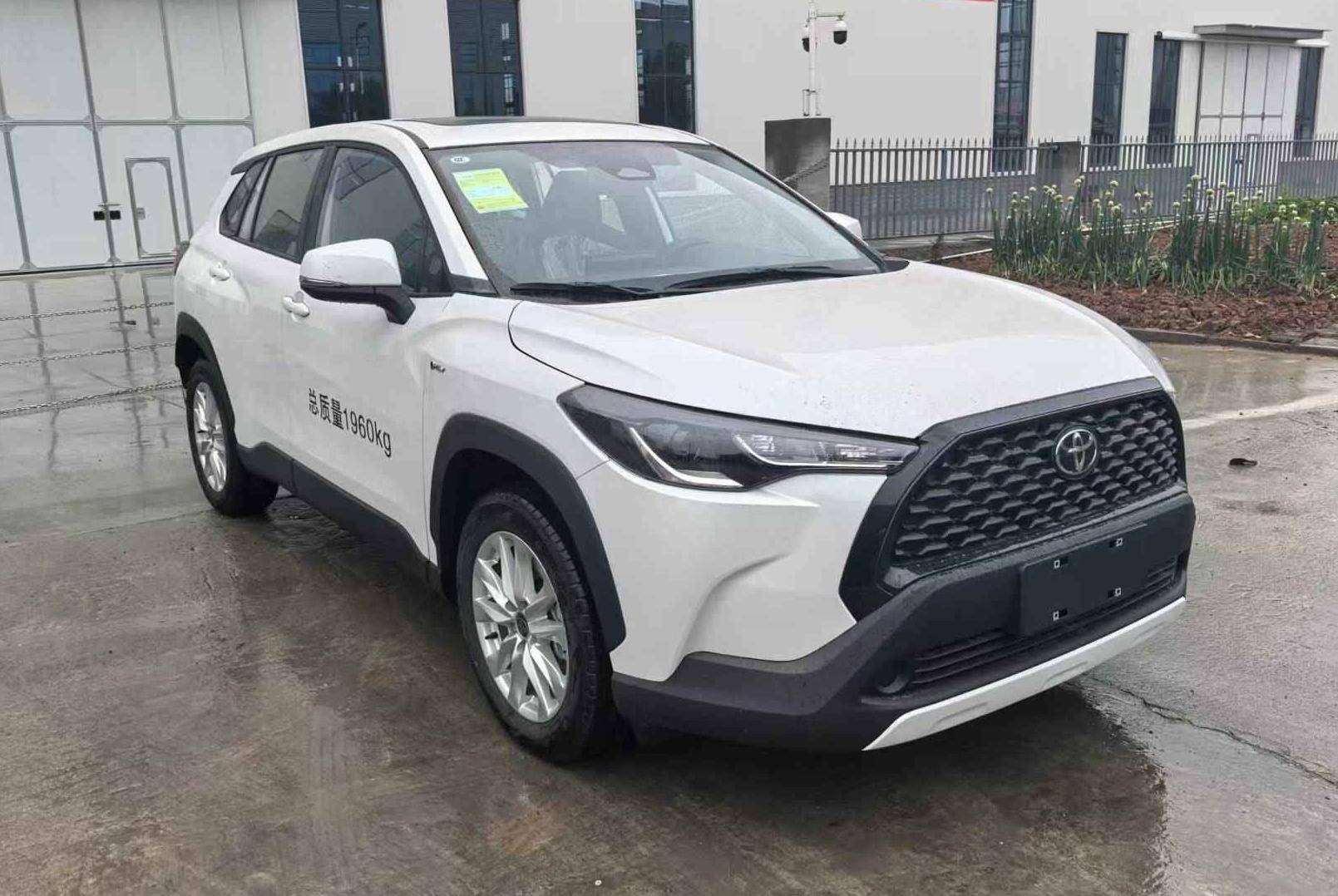 CZJ5020XGJHEV02型混合動(dòng)力工具車圖片