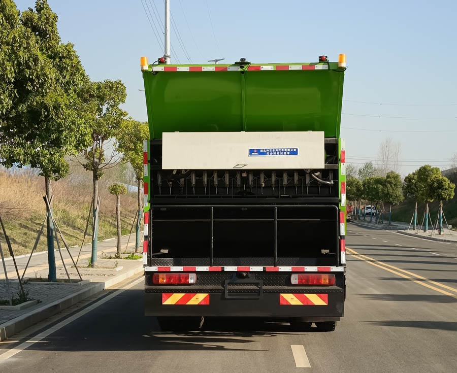 神百重工牌ABC5250TFCZZ6同步碎石封層車公告圖片