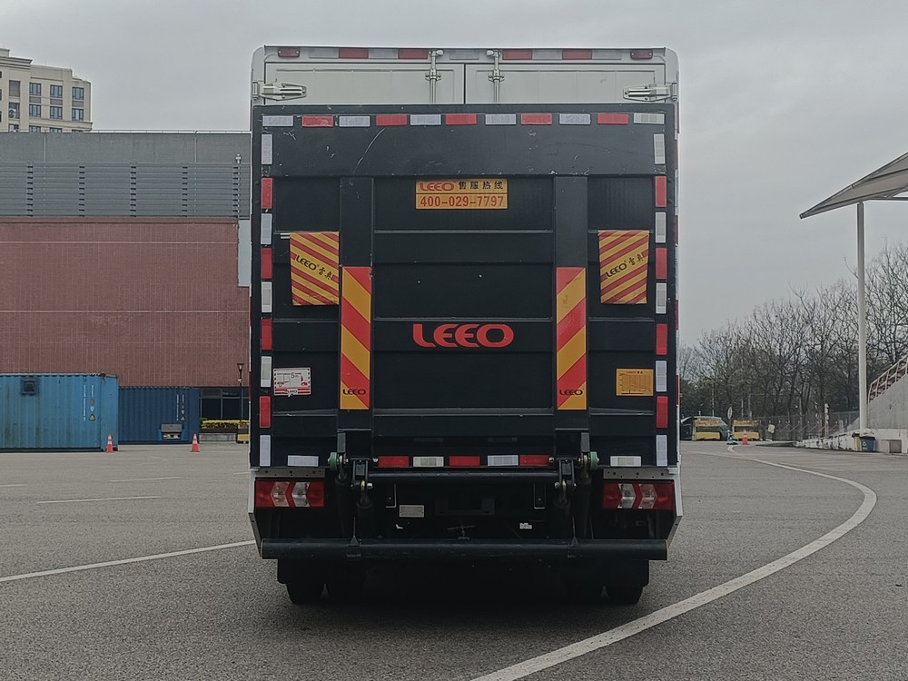 陜汽牌SX5040XXYBEV381N純電動(dòng)廂式貨車公告圖片