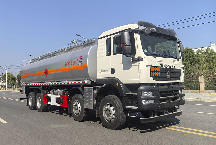 潤(rùn)知星牌SCS5320GRYZZ6易燃液體罐式運(yùn)輸車公告圖片