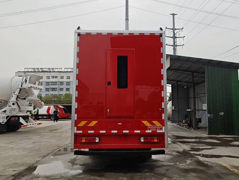 龍牧雙星牌LMX5190TSY6HJ宿營(yíng)車公告圖片