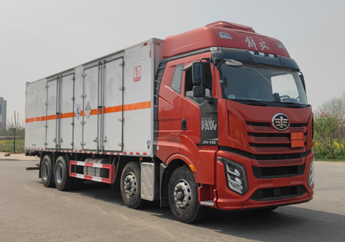 專力牌ZLC5321XZWC6雜項(xiàng)危險(xiǎn)物品廂式運(yùn)輸車公告圖片