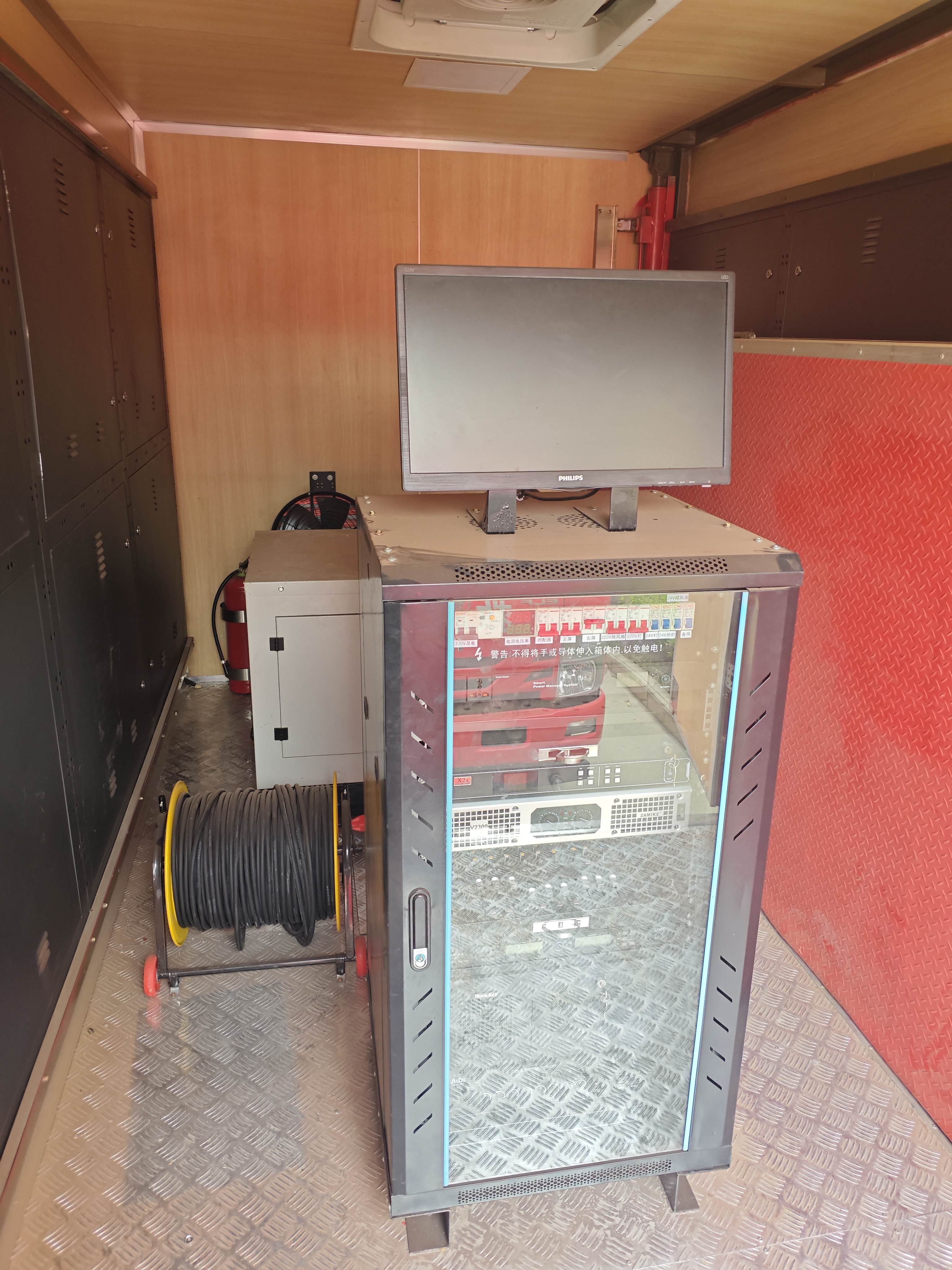 瑞力星牌RLQ5070TXFXC06/Z6宣傳消防車公告圖片