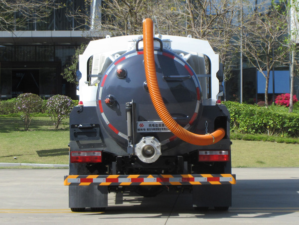 福龍馬牌FLM5080GXEDTBEV純電動吸糞車公告圖片