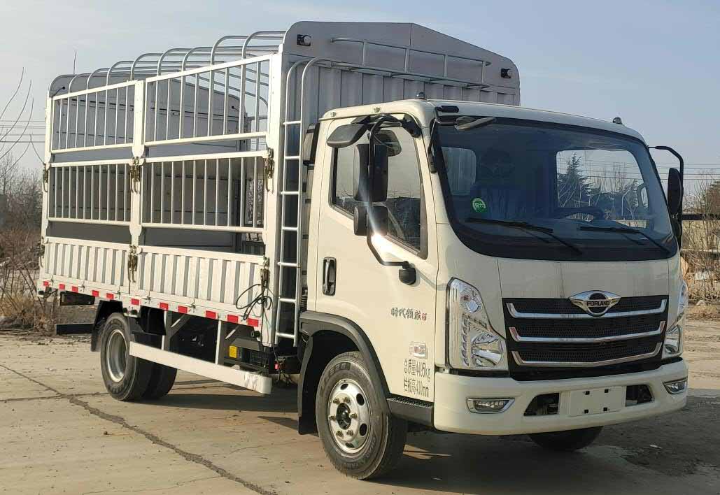 福田牌BJ5046CCY9JBA-03倉(cāng)柵式運(yùn)輸車公告圖片