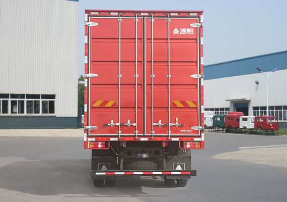 豪沃牌ZZ5187XXYK521DF1廂式運輸車公告圖片