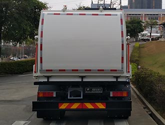 福龍馬牌FLM5180TCADF6J餐廚垃圾車公告圖片