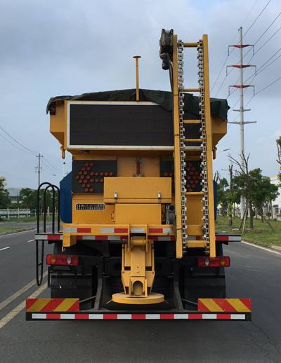 路鑫牌NJJ5182TCX6除雪車公告圖片