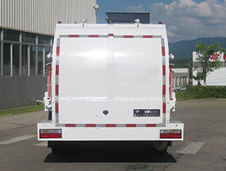 福龍馬牌FLM5120TCADG6餐廚垃圾車公告圖片