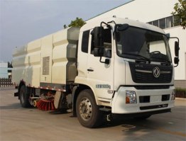 扫路车