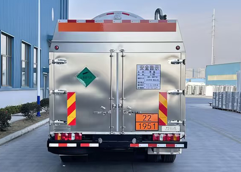 圣達(dá)因牌SDY5261GDYR低溫液體運(yùn)輸車公告圖片