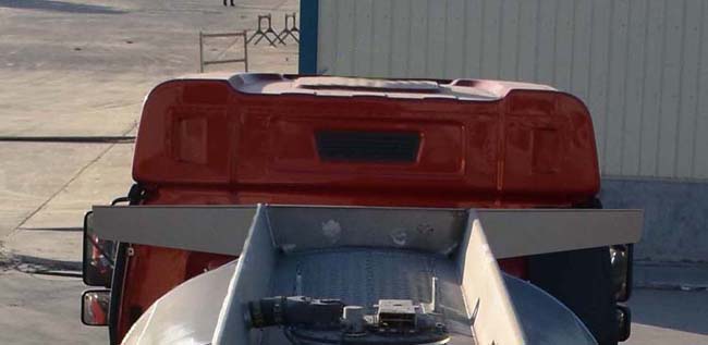 金碧牌PJQ5325GYYLCA鋁合金運(yùn)油車(chē)公告圖片