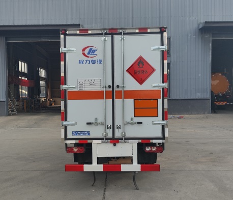 程力威牌CLW5040XRYSH6易燃液體廂式運輸車公告圖片