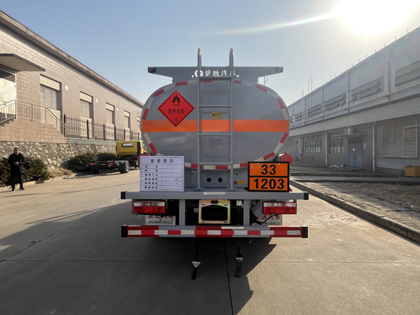 楚勝牌CSC5125GYY6A運油車公告圖片