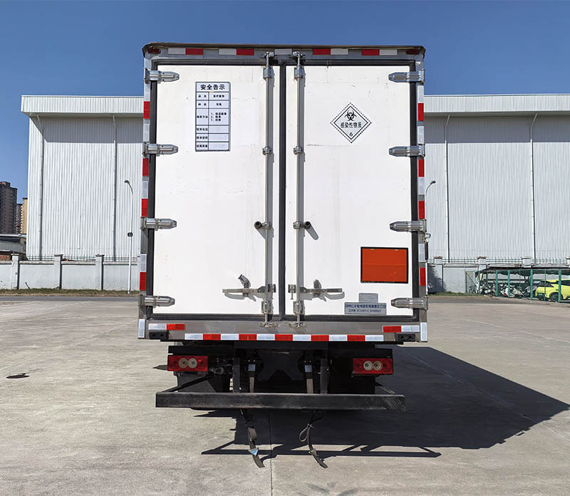 紅宇牌HYJ5120XYY-BJ醫(yī)療廢物轉(zhuǎn)運(yùn)車公告圖片