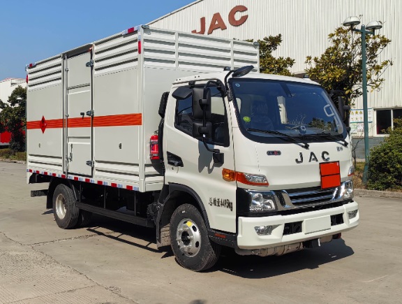 江淮牌HFC5043TQPXS3Z氣瓶運輸車