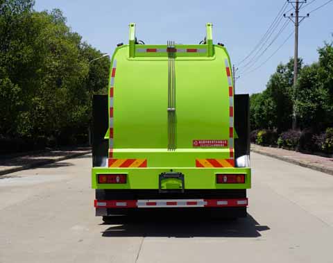 東風(fēng)天錦VR XZL5182TCA6餐廚垃圾車公告圖片