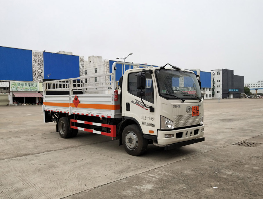 大力牌DLQ5120TQPCA6氣瓶運(yùn)輸車公告圖片