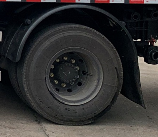 東風(fēng)牌DFZ5186ZYSSZ6D壓縮式垃圾車公告圖片