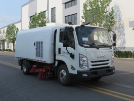 扫路车