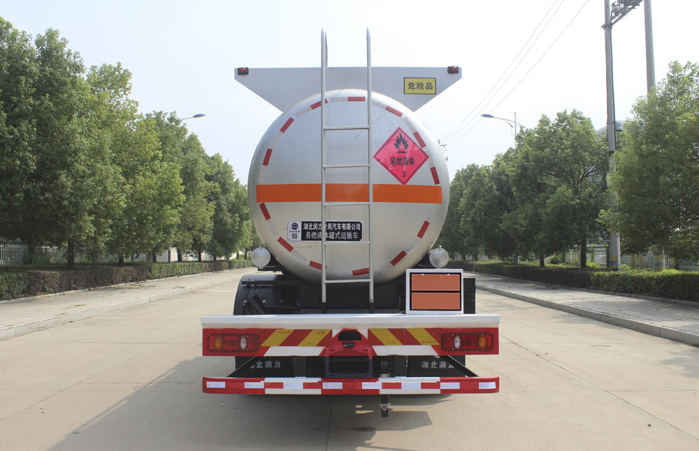 潤知星牌SCS5181GRYDFH6易燃液體罐式運輸車公告圖片