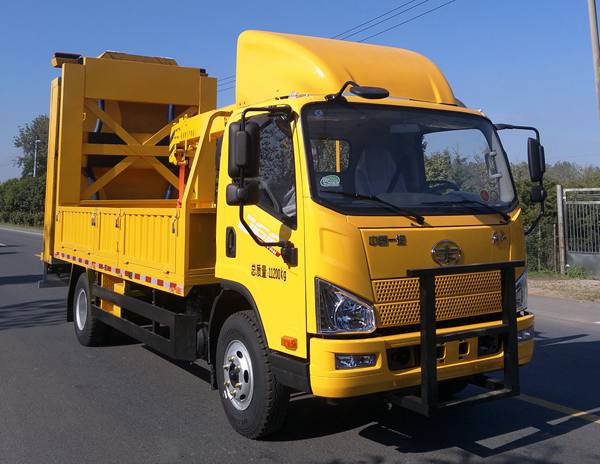 路鑫牌NJJ5110TFZ6防撞緩沖車