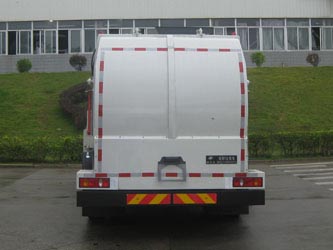 福龍馬牌FLM5180TCADL6餐廚垃圾車公告圖片