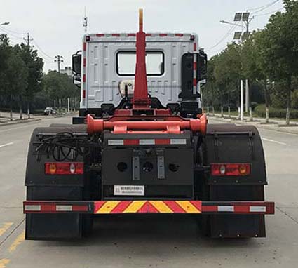 帝王環(huán)衛(wèi)牌HDW5250ZXXEQ6車廂可卸式垃圾車公告圖片