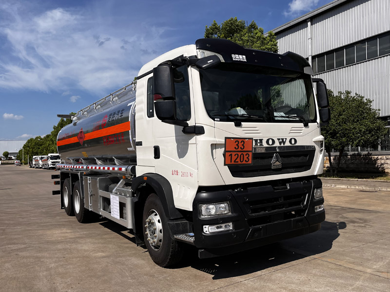 楚勝牌CSC5267GYYLZ6鋁合金運(yùn)油車公告圖片