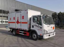 易燃液体厢式运输车
