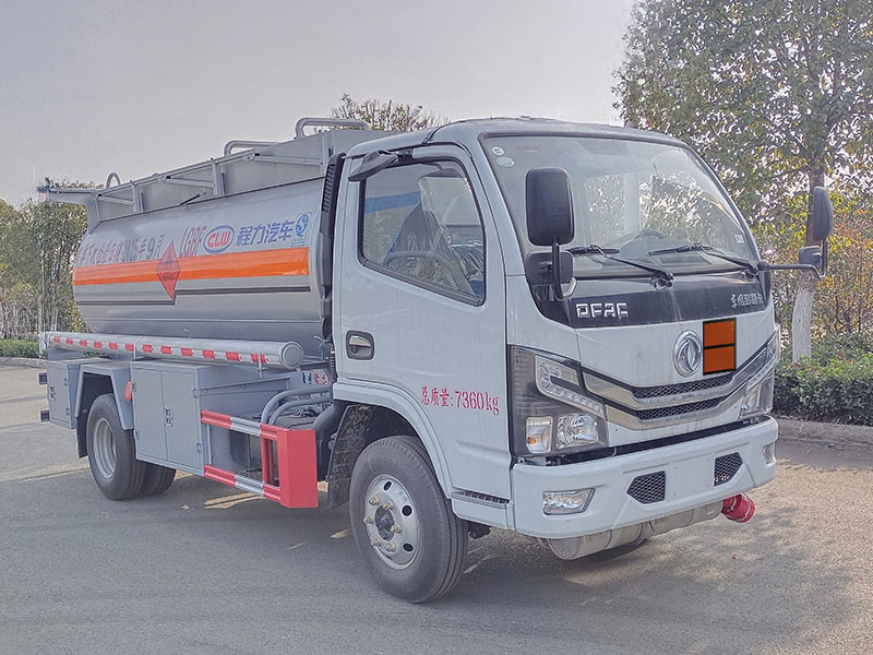 程力牌CL5070GRY6易燃液體罐式運(yùn)輸車