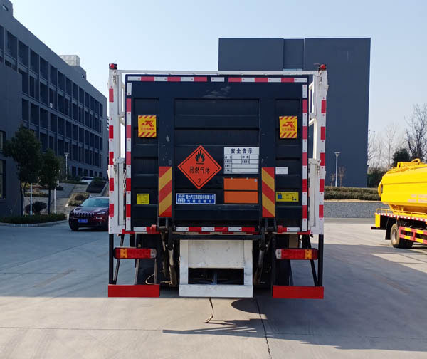 程力牌CL5320TQPZ6WX氣瓶運(yùn)輸車公告圖片