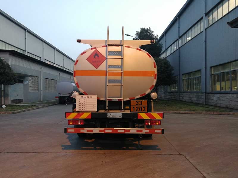 楚勝牌CSC5262GYYD6A運(yùn)油車公告圖片