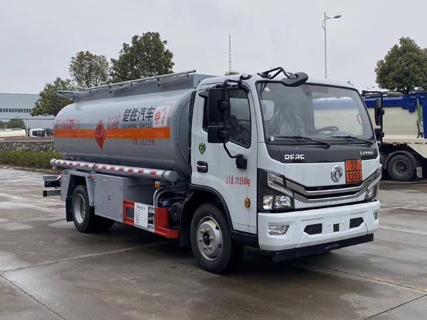 楚勝牌CSC5125GYY6運(yùn)油車(chē)公告圖片