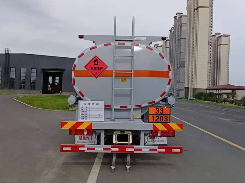 楚勝牌CSC5326GYYZK6A運(yùn)油車公告圖片