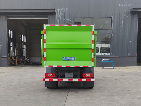 程力威牌CLW5040ZZZBDP自裝卸式垃圾車公告圖片