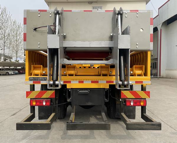 路鑫牌NJJ5120XGC6交通錐收集工程車公告圖片