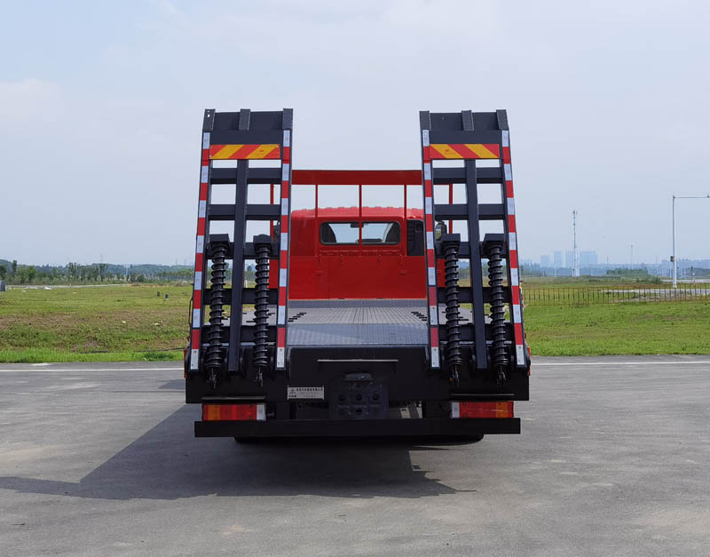 東風牌EQ5246TPBL6D11平板運輸車公告圖片