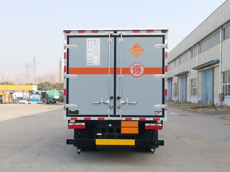 新飛牌XKC5120XQY6A爆破器材運輸車公告圖片